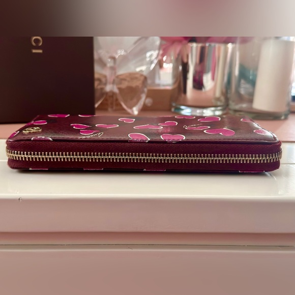 πPink GUCCI Zippy Wallet BETTY Heart Beatπ - Picture 5 of 13